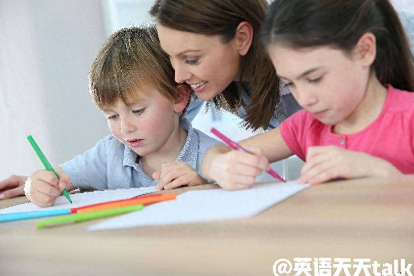高考学子“好好学习天天向上”英语不是good good study, day day up(图2)