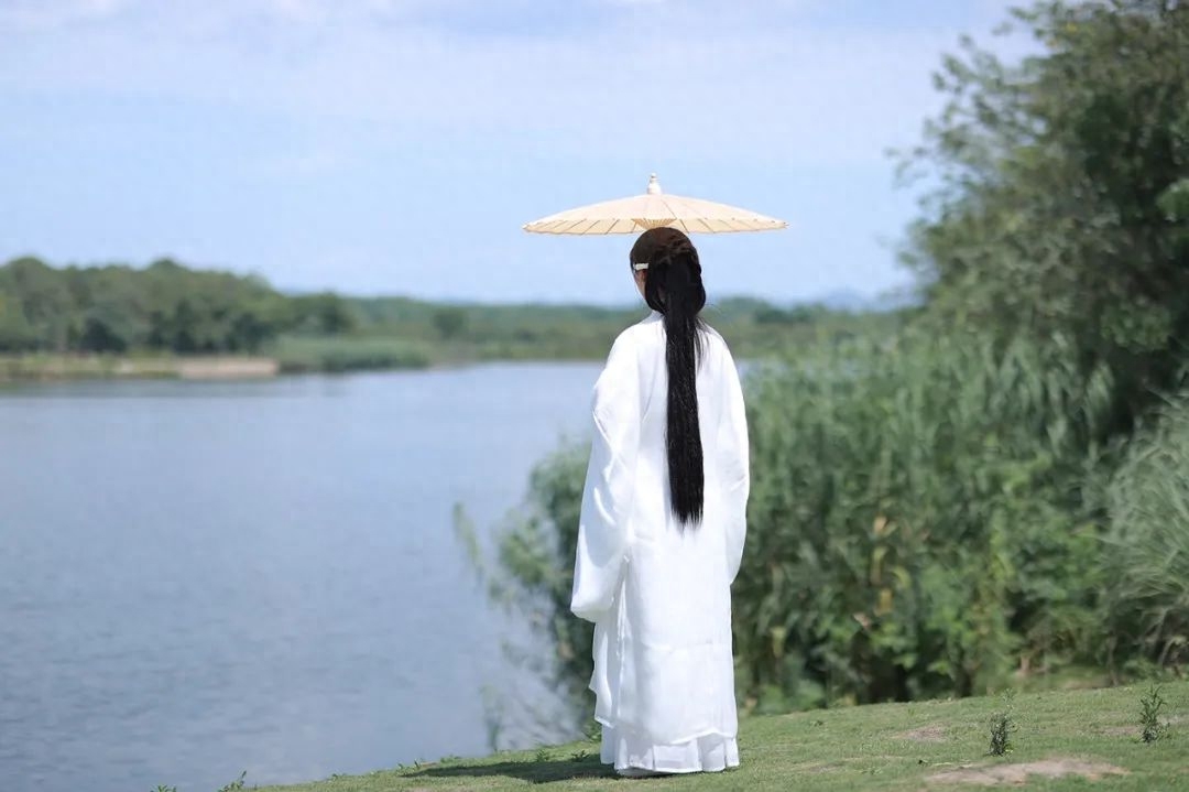 诗词丨史上最经典的100句“春”字飞花令，句句精华，值得收藏(图2)