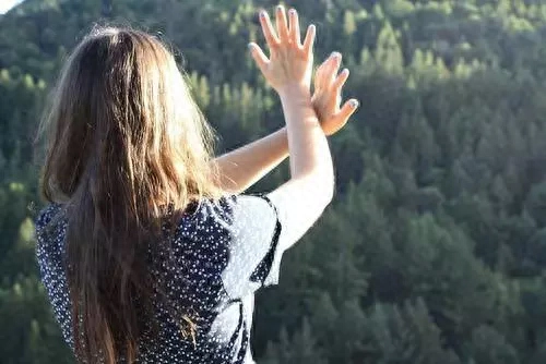 一个人孤独的心情说说，句句扎心(图2)