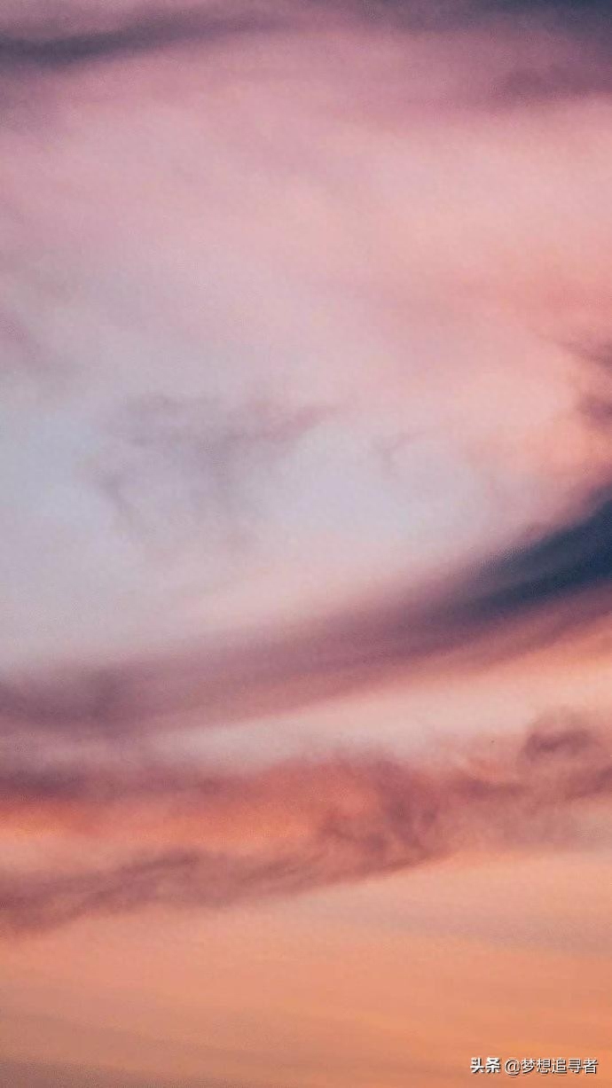 唯美伤感精选说说：明知你不喜欢我，还是乐意你耗着我(图3)