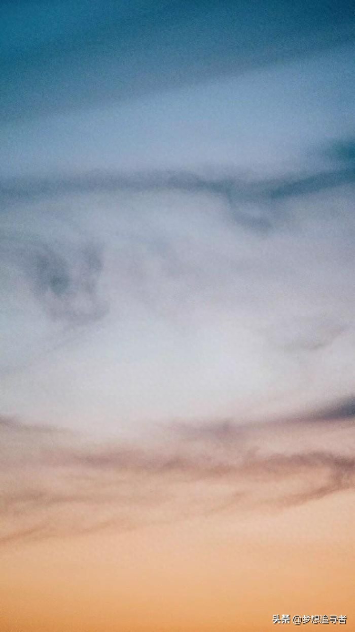 唯美伤感精选说说：明知你不喜欢我，还是乐意你耗着我(图5)