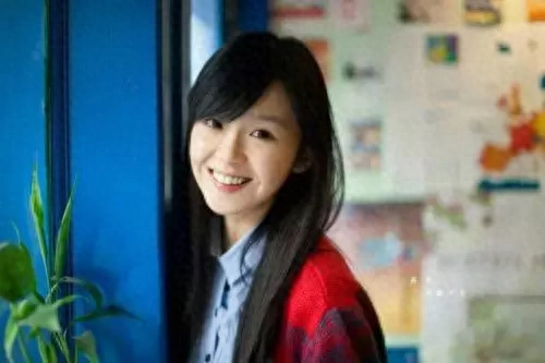 一个人爱情伤感的句子：明知道你不喜欢我，还是会自作多情(图6)