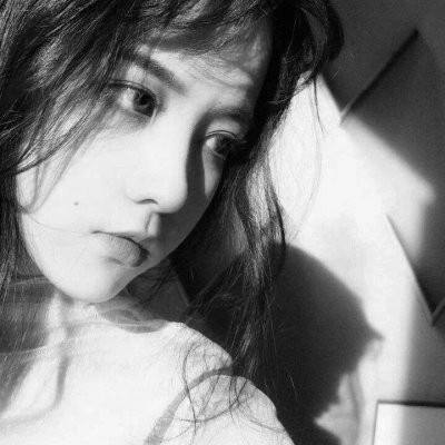 痛彻心扉的失恋伤感语录：你走吧悲伤和孤独，我一个人享受就好(图6)