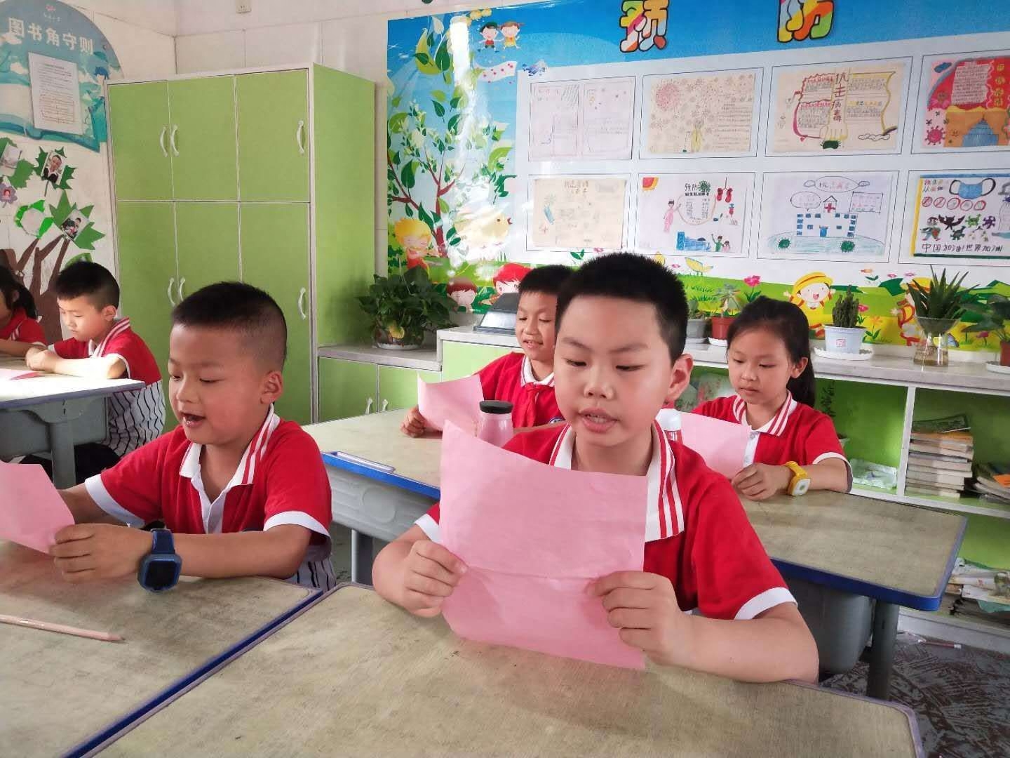 中国公益人物宋馨的《青少年人生格言》，助力西安中学生中考(图9)