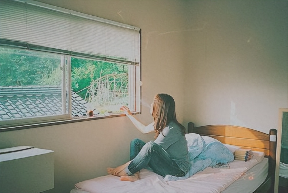 心情不好该发的句子，看哭的人不止我一个(图2)