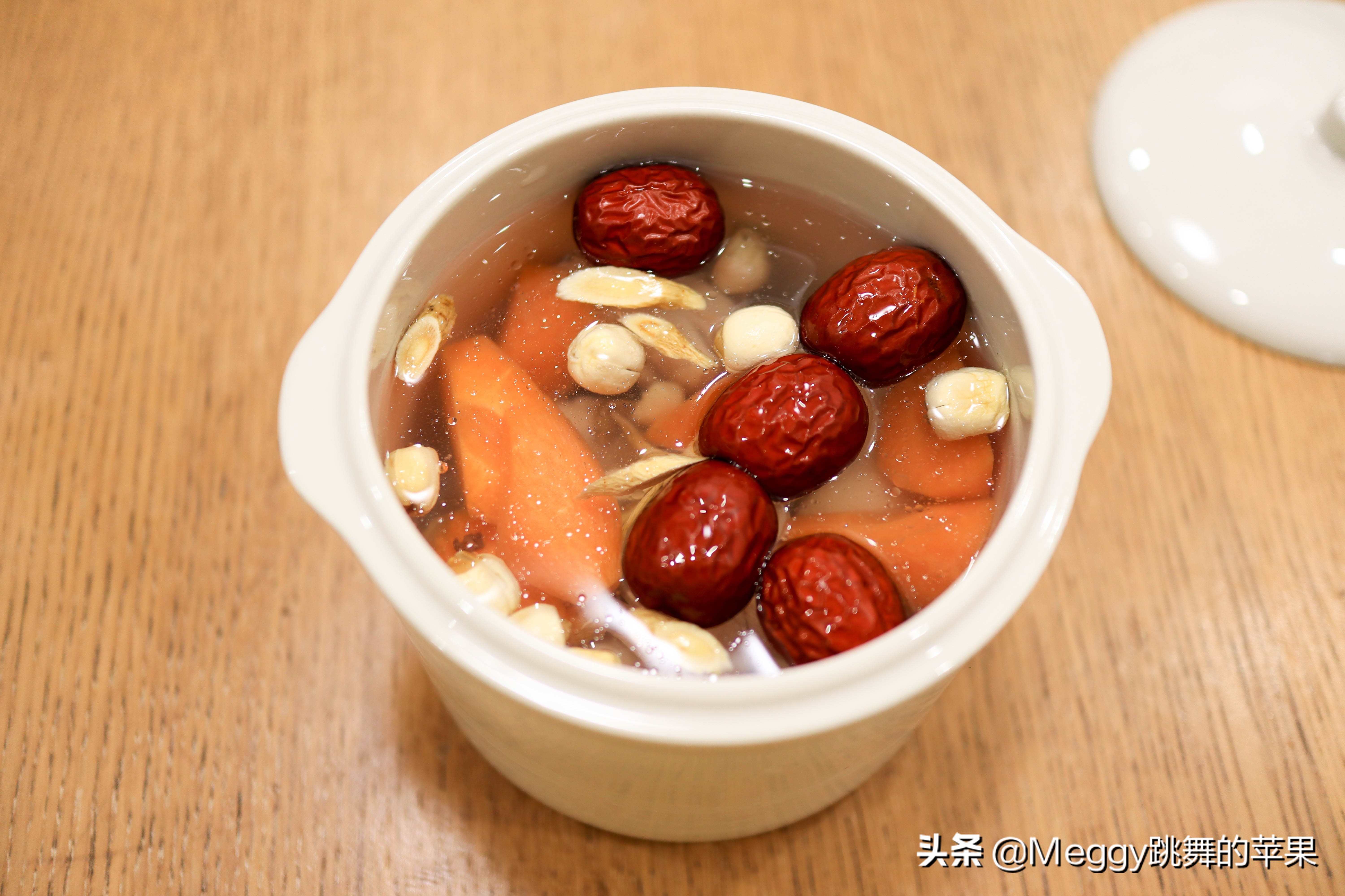 家里存货余粮不少，4人晚餐品质没降，4菜1汤挺滋润(图9)