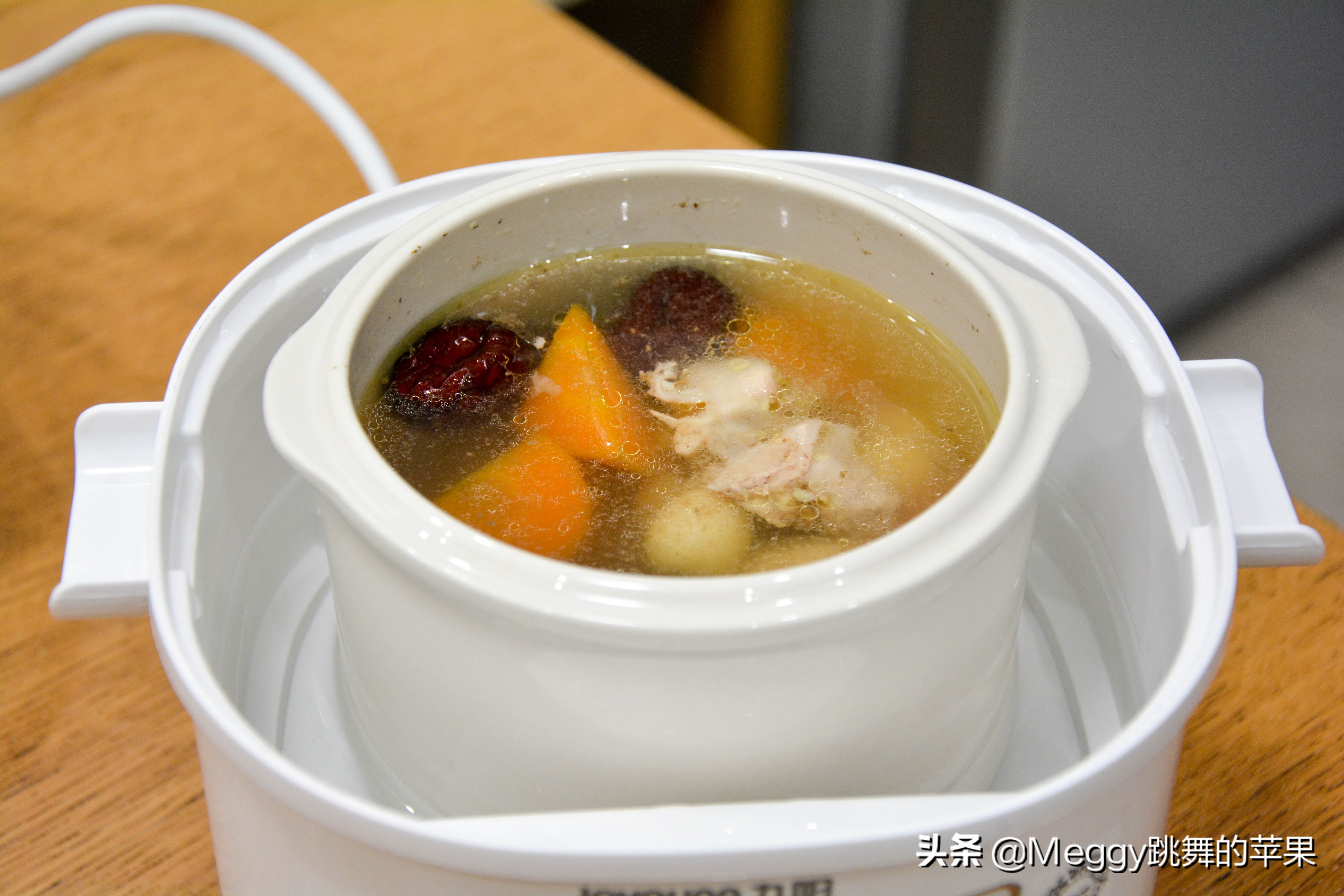 家里存货余粮不少，4人晚餐品质没降，4菜1汤挺滋润(图11)