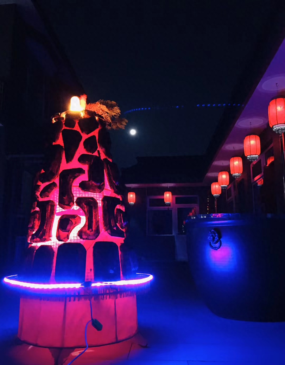 万家灯火人间情(图1)