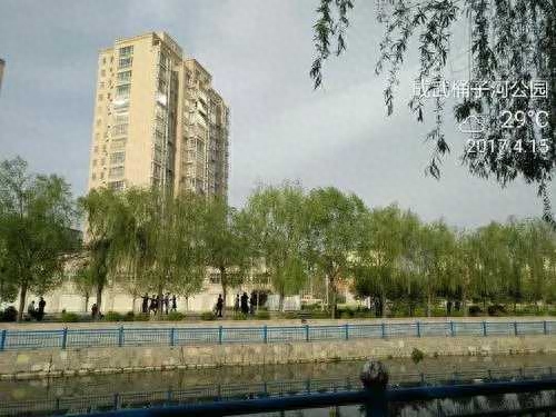 散文Ⅰ夜色下的小城(图1)