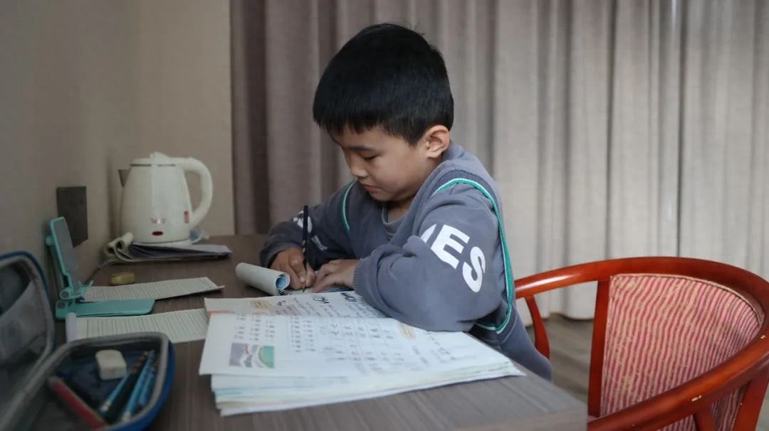 战疫进行时｜筑牢后勤保障网——记翔宇接待中心全体员工(图14)