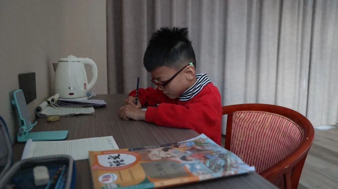 战疫进行时｜筑牢后勤保障网——记翔宇接待中心全体员工(图15)