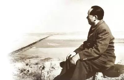 毛主席最经典的10句诗词，句句充满智慧，写尽了人生(图5)