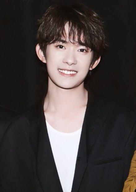 感人时刻：全网父母不知的家人相聚笑中带泪的温馨瞬间(图2)