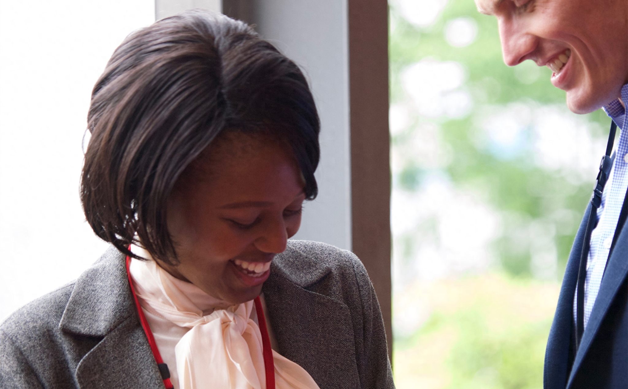 儿媳产后8天过生日，婆婆带全家13口人空手来庆生：儿媳，你做饭(图10)