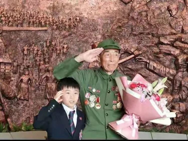 笔墨中：朝鲜战场老兵回忆激情燃烧的岁月丨百年峥嵘铸辉煌(图5)