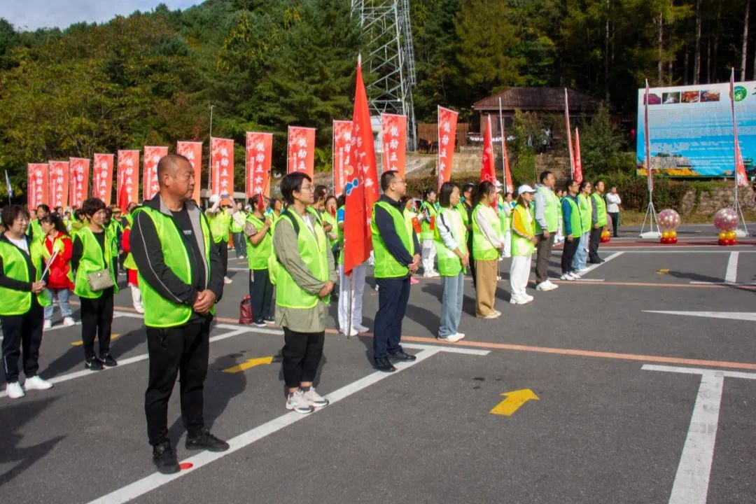 赏红叶“天花板”！这个秋天，总要去爬一次五女峰吧！(图3)