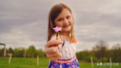 爱因斯坦85句智语：人生难题，总有最简单的答案(图4)