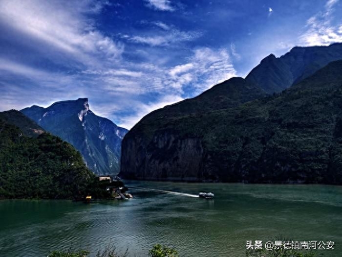 诗行天下｜三峡：云结海楼月成镜，三峡星河影动摇(图3)