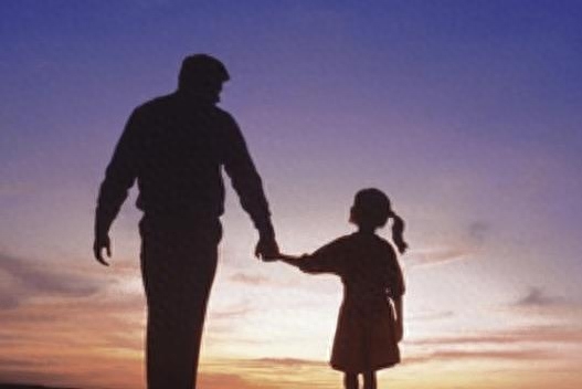 兄弟之间情同手足，兄妹之间也是一样的，都是至亲之人。(图3)