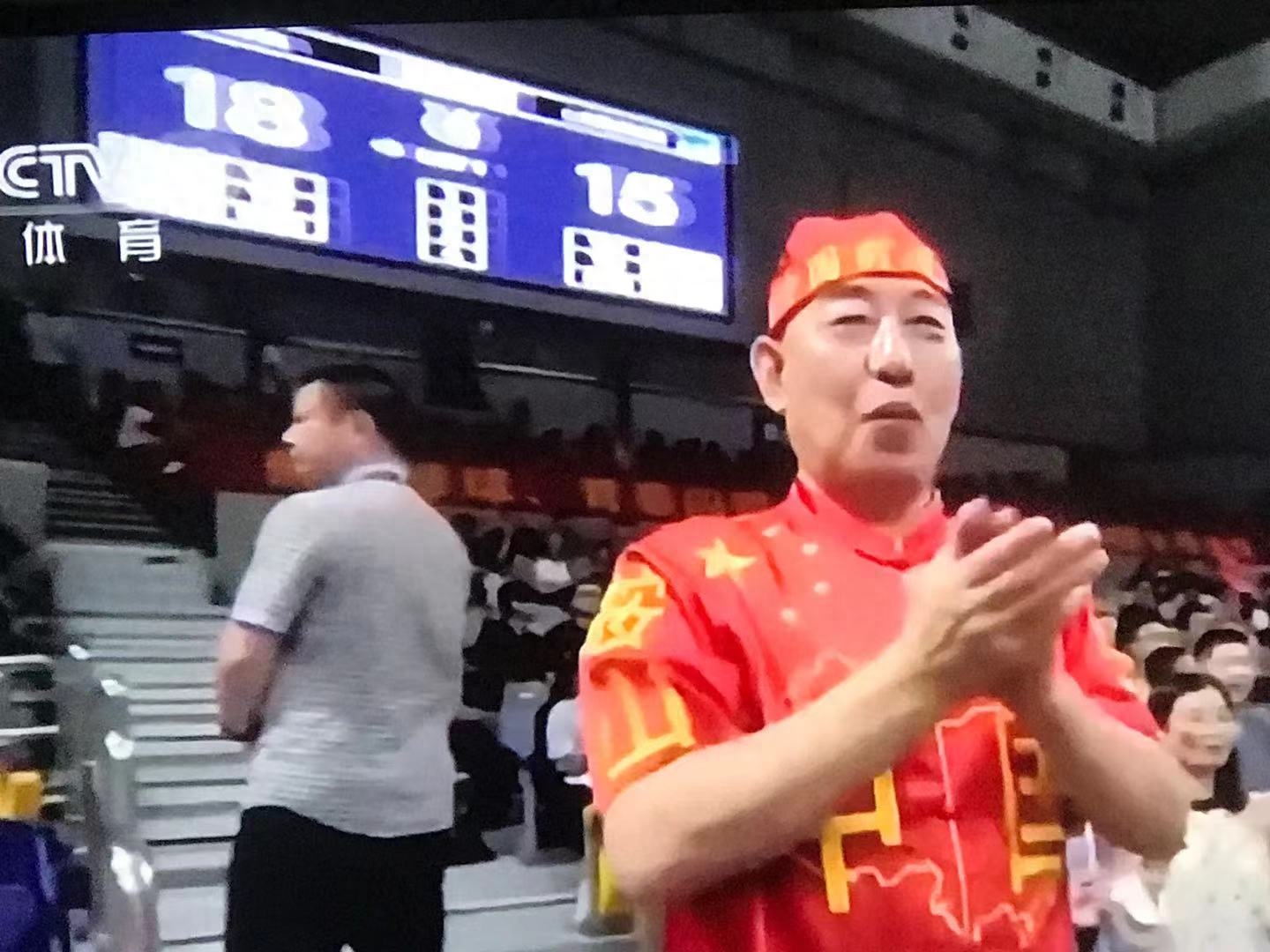 评中国女排姑娘漂亮的美发，我选最后一个，战斗力也最强(图9)