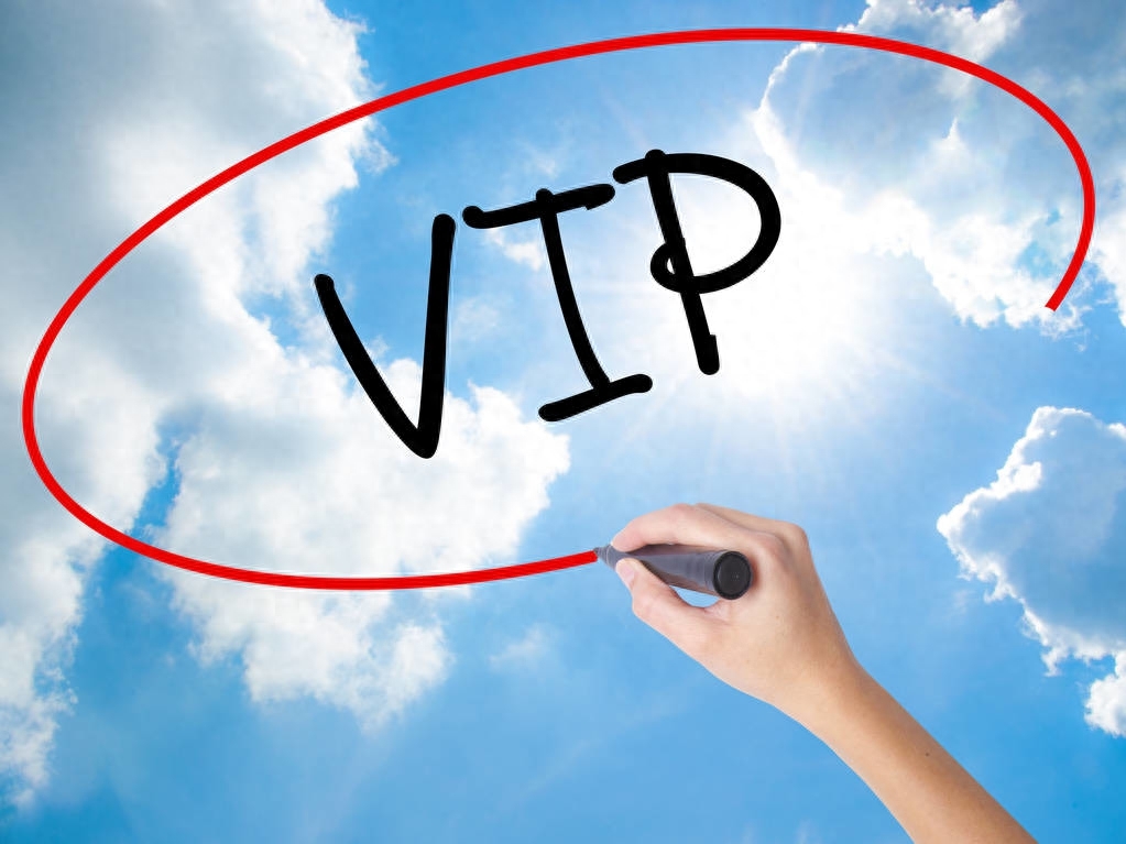 汽车销售朋友圈10个段子，我是差15万的人吗？我差的是400万(图1)