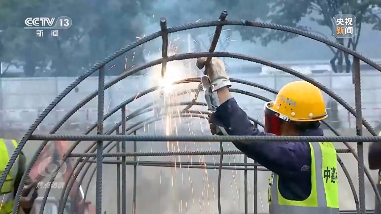 十年贺词 点赞人民——为奋斗者加油(图1)