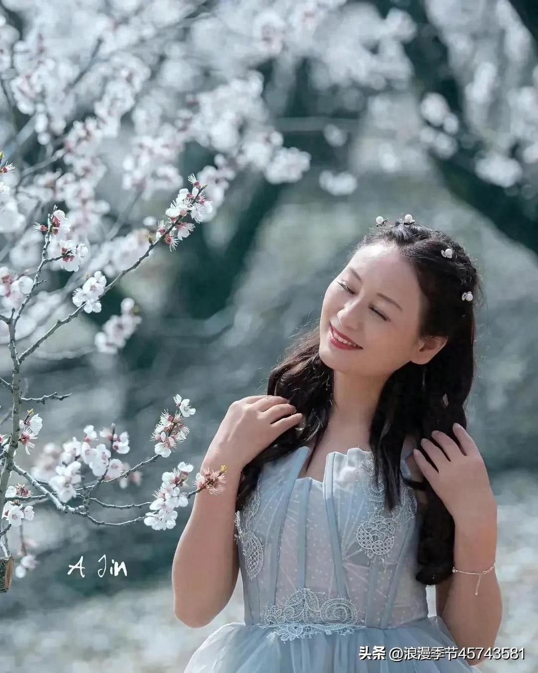 深深淺淺的紅塵中，總有一朵花，盛開著春天！【散文】(图7)
