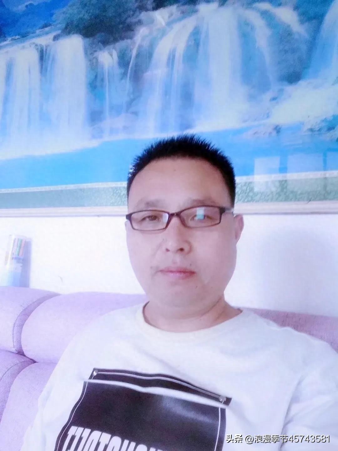 深深淺淺的紅塵中，總有一朵花，盛開著春天！【散文】(图9)