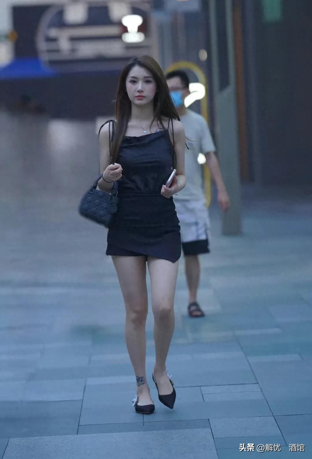 我于窗中窥伤鹤，恰如仰头见春台(图6)