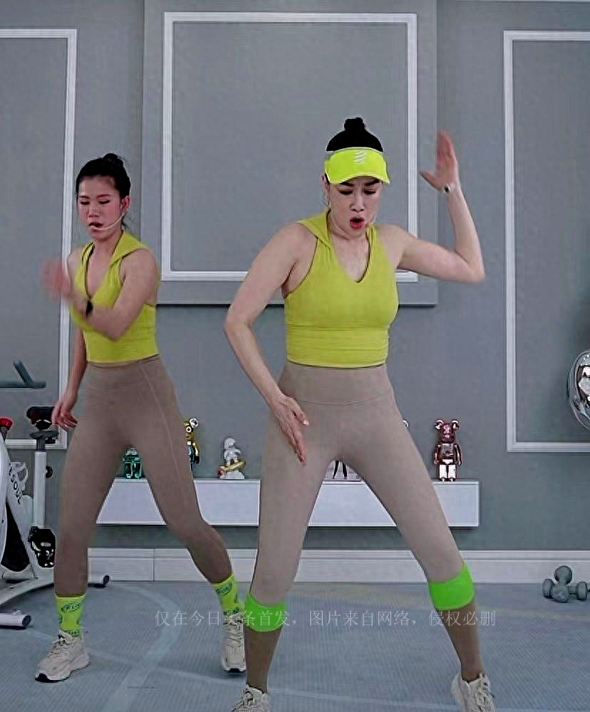 钟丽缇跳操累到上气不接下气，网友们说：还没我身材好(图3)