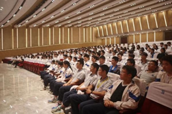 从职高生成为博士！这位浙江小伙，太牛了！(图1)