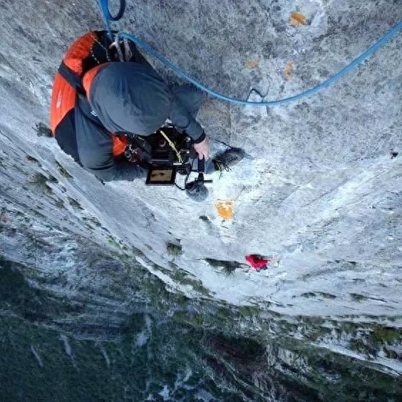 奥斯卡最佳纪录片《徒手攀岩》：不要控制恐惧，而要消除恐惧(图18)