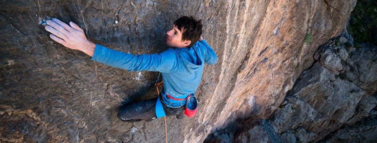 奥斯卡最佳纪录片《徒手攀岩》：不要控制恐惧，而要消除恐惧(图32)