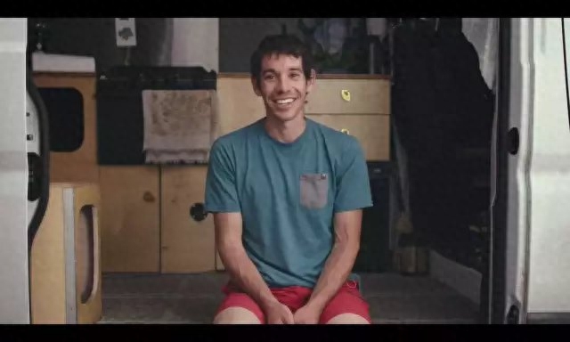 《徒手攀岩》人类的赞歌就是勇气的赞歌(图2)