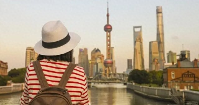 如果一个女人给你看这三个地方，说明她真的很爱你(图1)