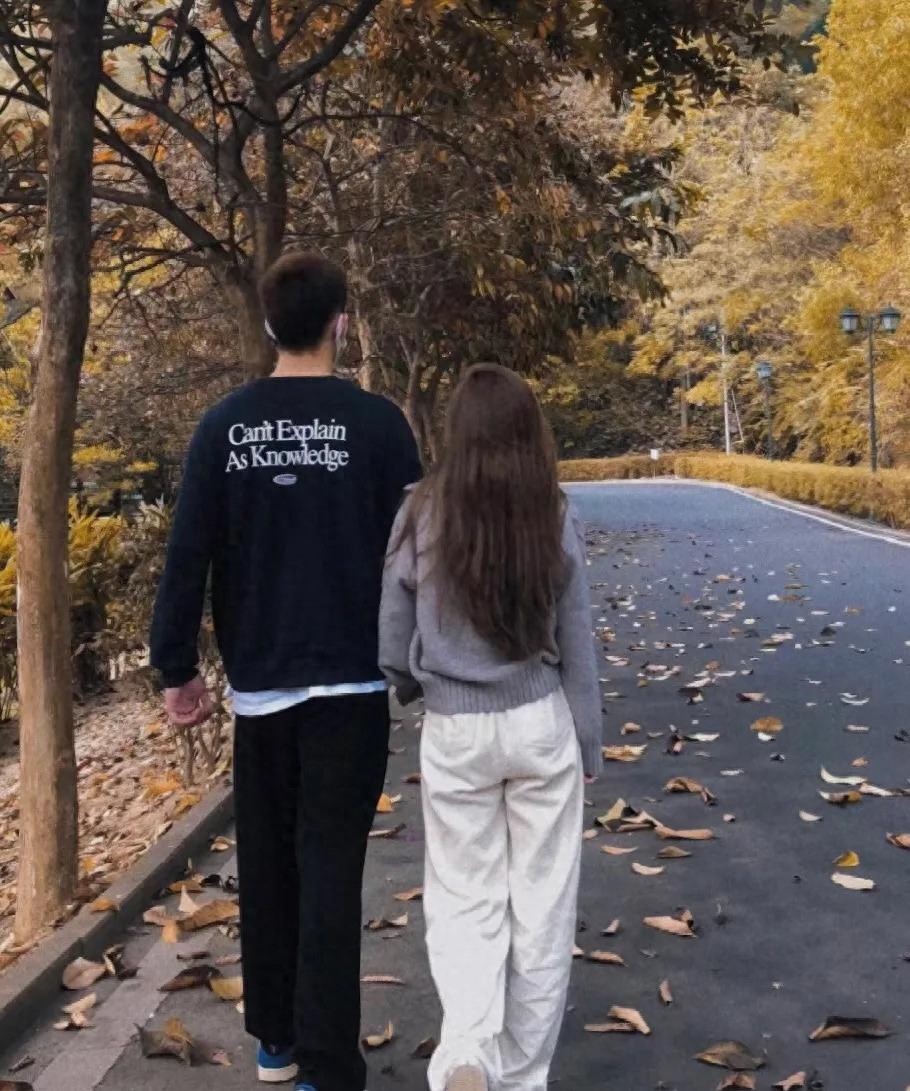 美不過初戀，美不過初見，便是刻骨銘心的回憶！(图1)
