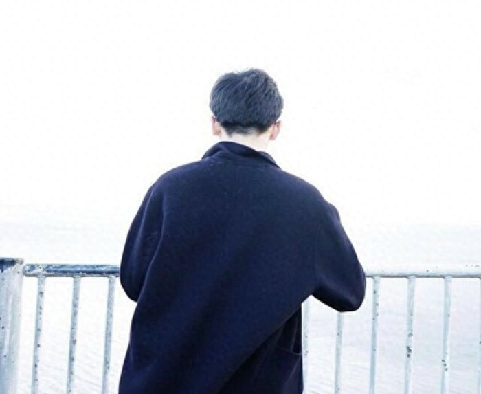 致自己，你就是一个废物，一个一无是处的废物(图1)