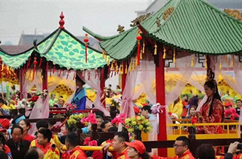 2020-4《十月》·散文∣苏沧桑：春蚕记(图5)