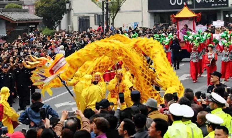 2020-4《十月》·散文∣苏沧桑：春蚕记(图6)