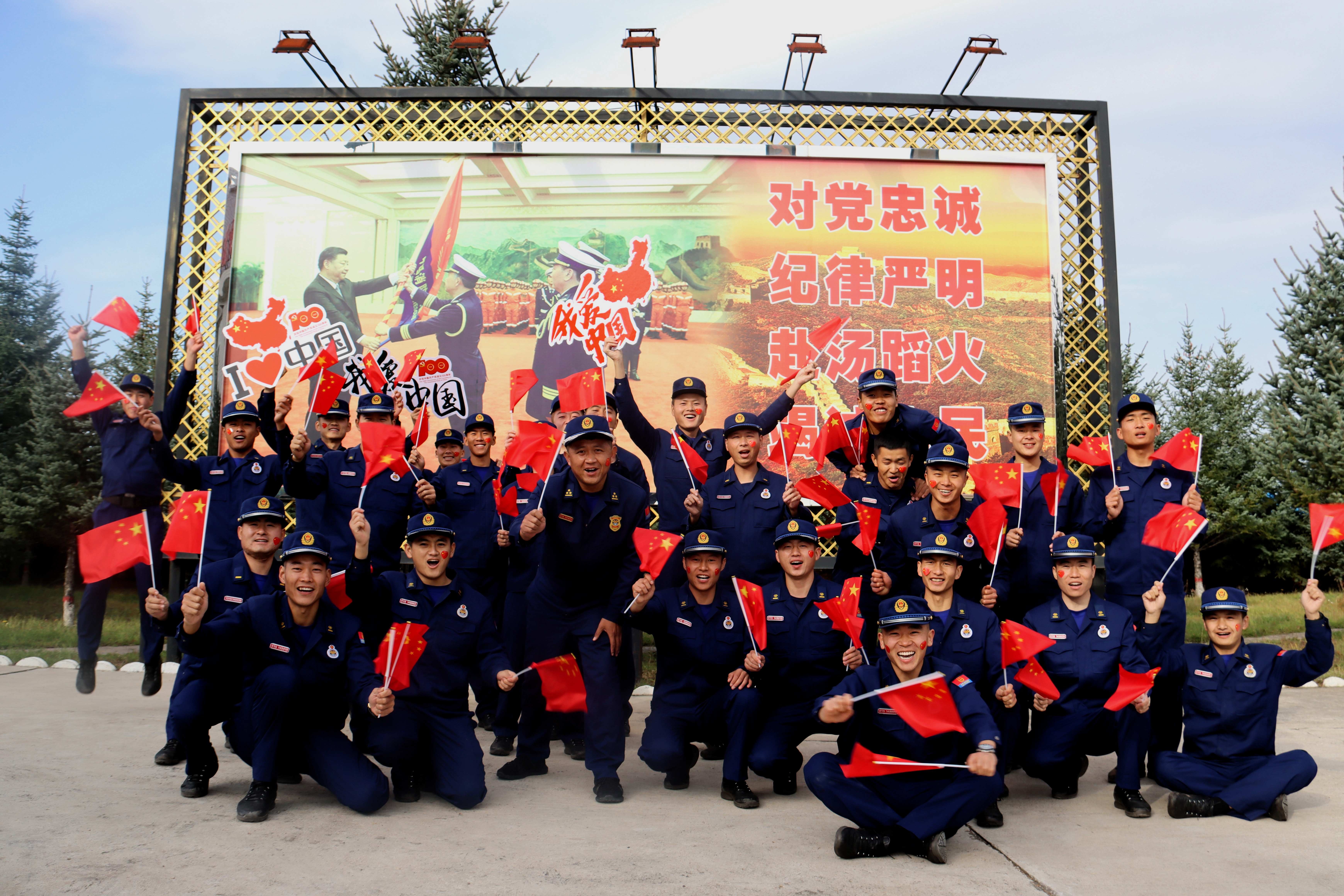 目光所致皆为五星闪耀—升旗仪式(图5)