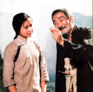 沈从文《边城》：人要坚强一点，才配活在这世上(图1)