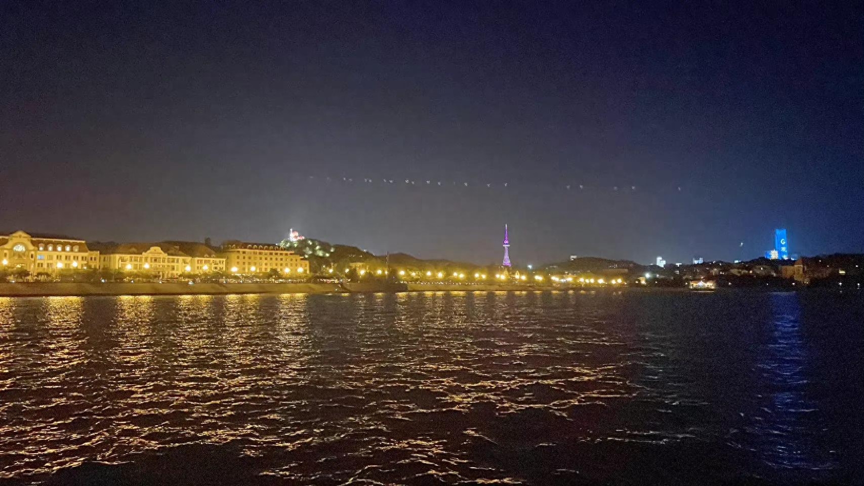 撞进夏日的海风里，自由自在，无忧无虑(图12)