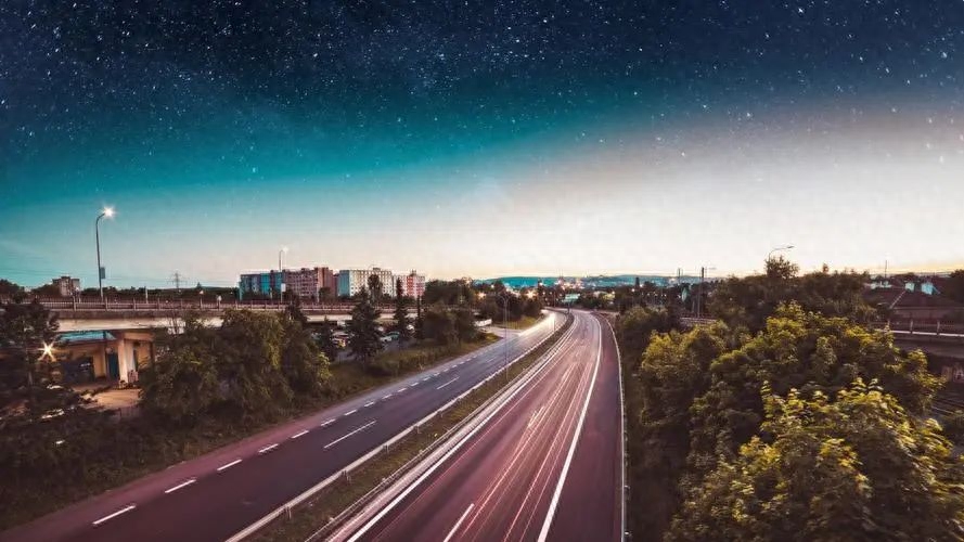 出去溜达心情好的文案:随心而行，尽享自在之漫步心情(图1)