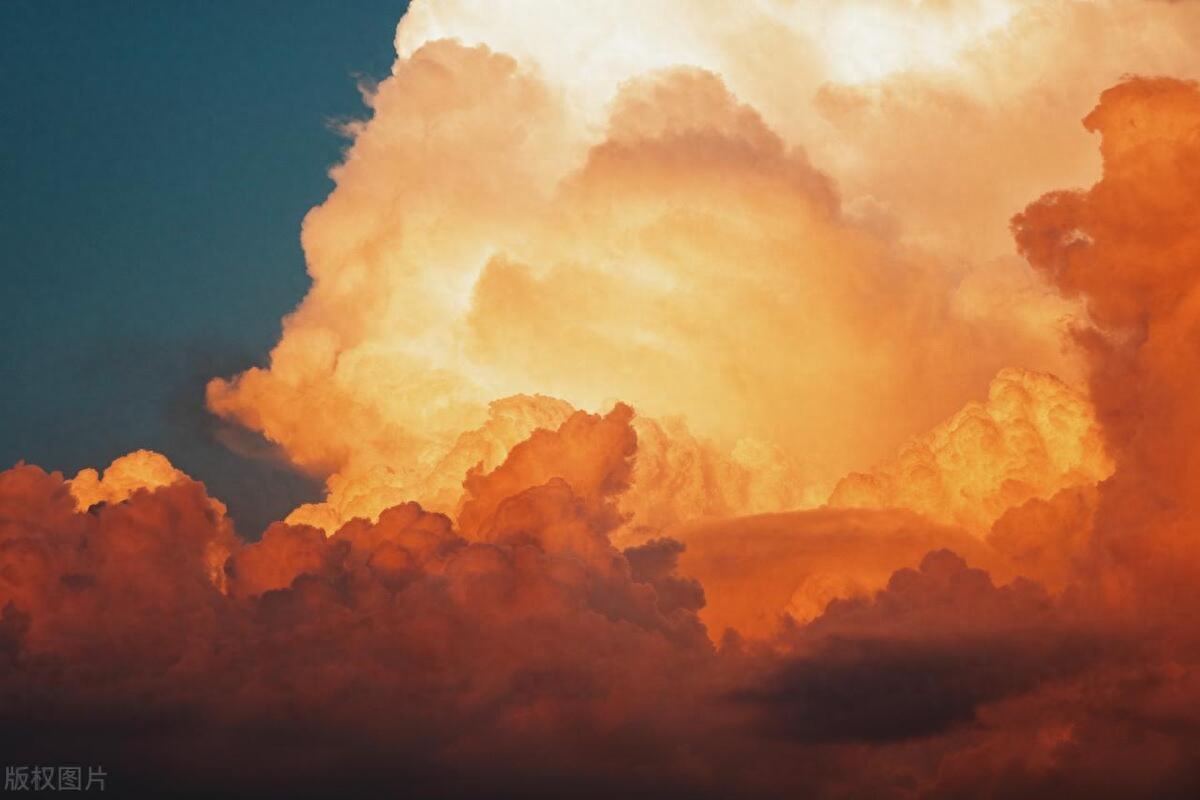 40句黄昏与日落的文案：落日归山海，山海藏深意，余晖伴晚霞(图6)