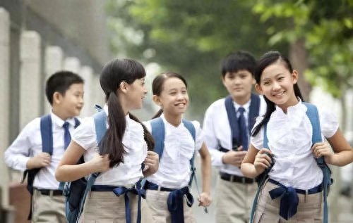 爱因斯坦：“保持你的好奇心”，好奇心，是送给孩子最珍贵的礼物(图4)