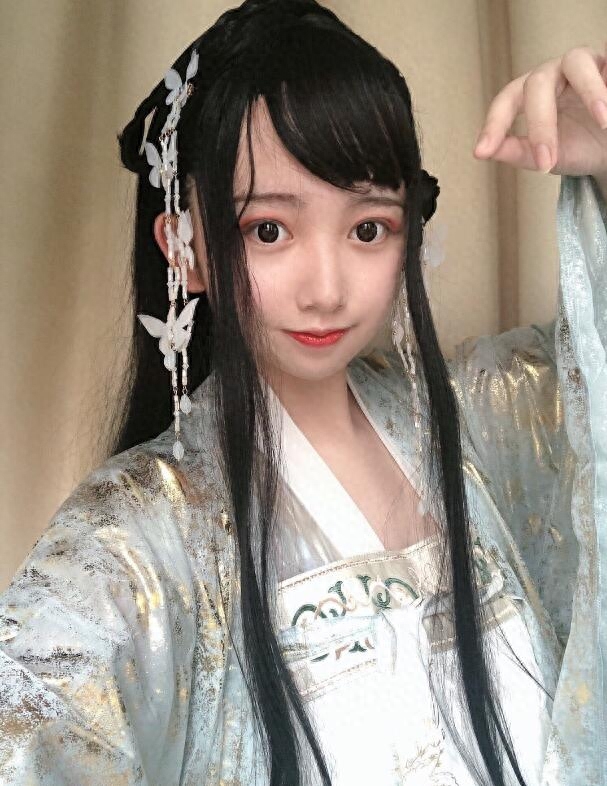 汉服之美，一梦千年；晨钟暮鼓，静守流年(图12)