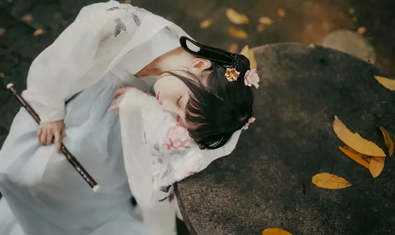 李白：花间一壶酒，独酌无相亲(图10)