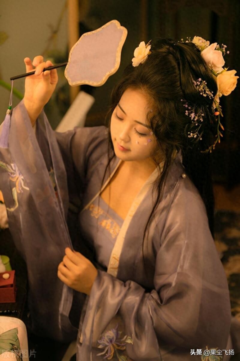 必读：中国20个赞美爱情的古诗词(图4)