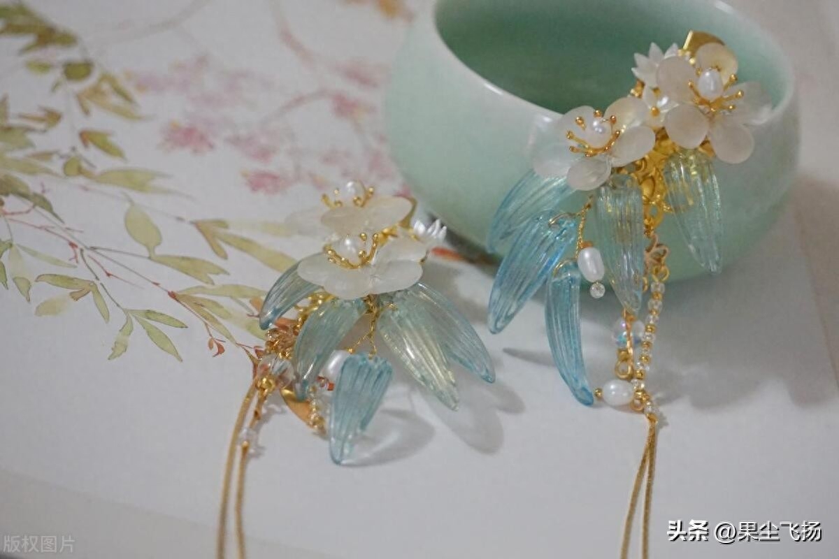 必读：中国20个赞美爱情的古诗词(图12)