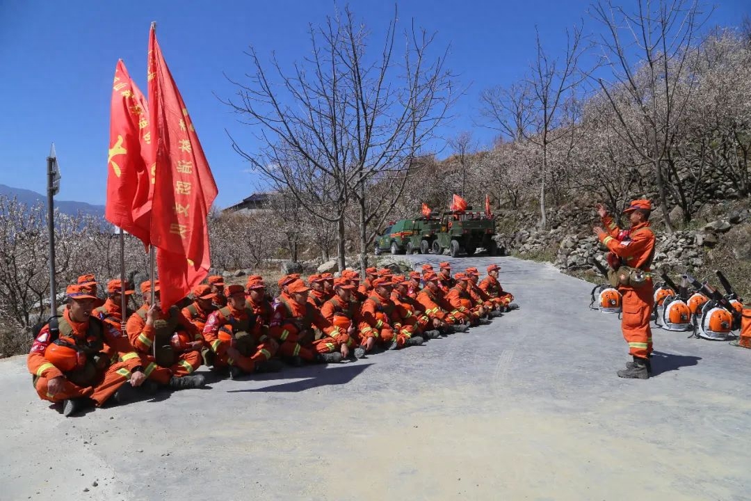 时光不老，青春正好 | 恰风华正茂，无悔火焰青春(图3)